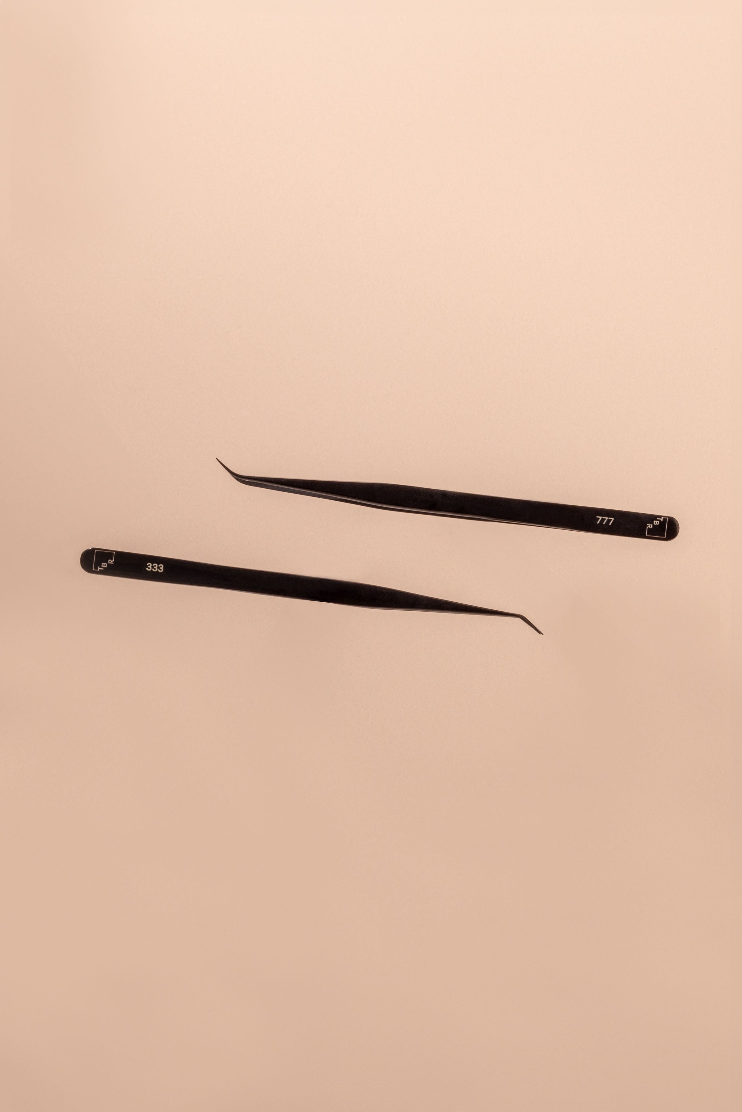 "333" Isolation tweezer